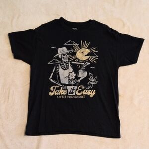 DOM Graphic unisex Black T-shirt Size Large "Take It Easy Life Is Short"